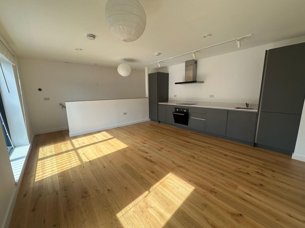 Main image of property: Cutlers Gardens, Sheffield, Yorkshire, S3
