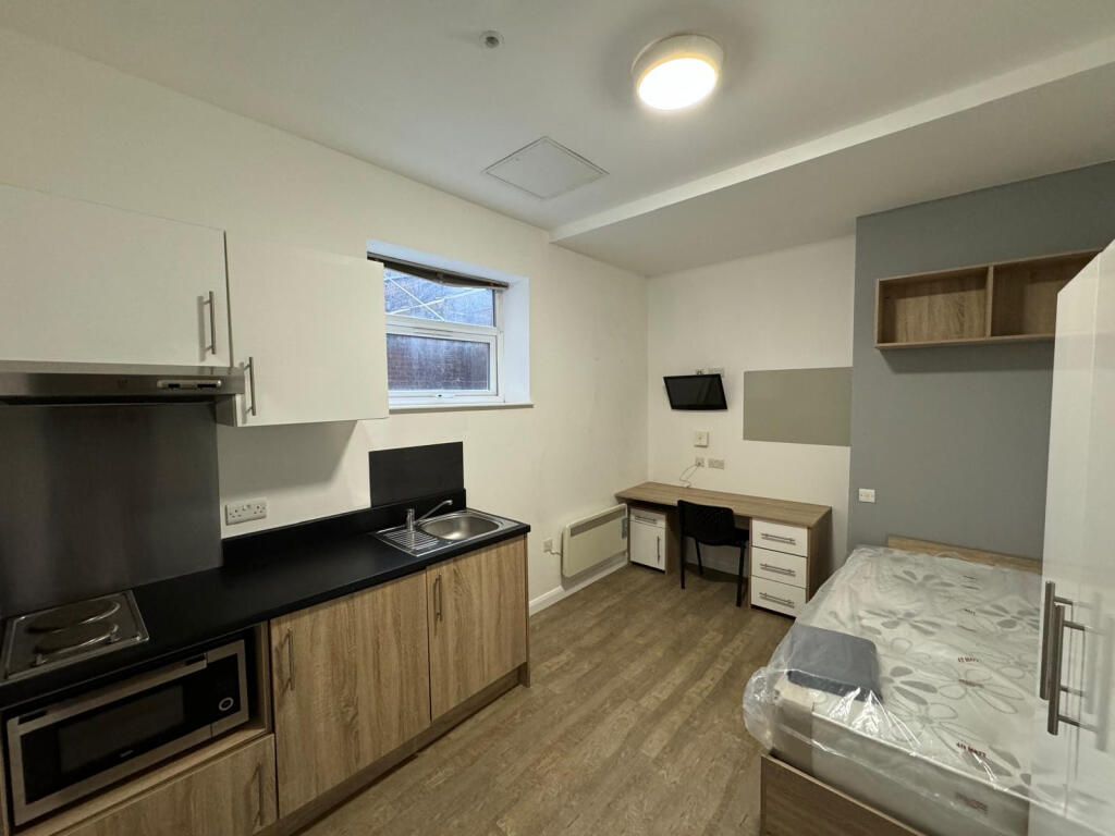 Main image of property: Alexandra House, 1 Castlegate, Sheffield, South Yorkshire, S3