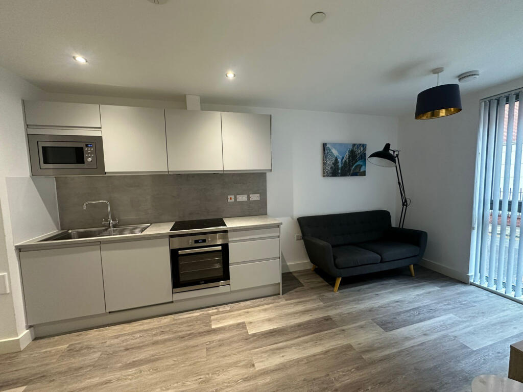 Main image of property: 18 Henry Street, Sheffield, South Yorkshire, S3