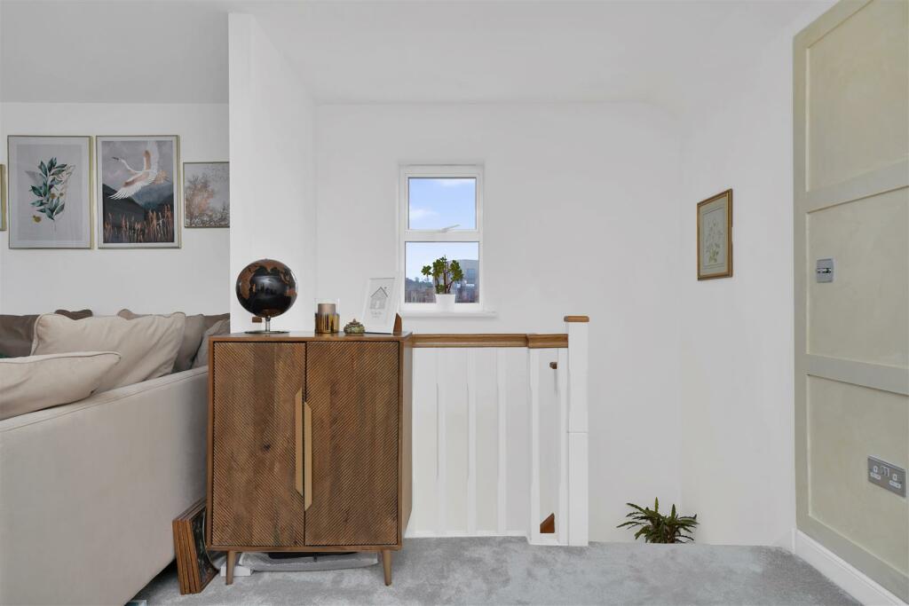 Additional property image - Freeman Close, Castle Hill, Ebbsfleet Valley