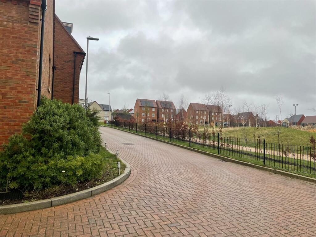 Additional property image - Freeman Close, Castle Hill, Ebbsfleet Valley
