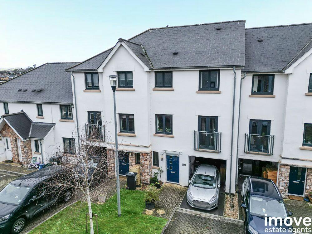 3 bedroom town house for sale in Dell Court, Newton Abbot, TQ12