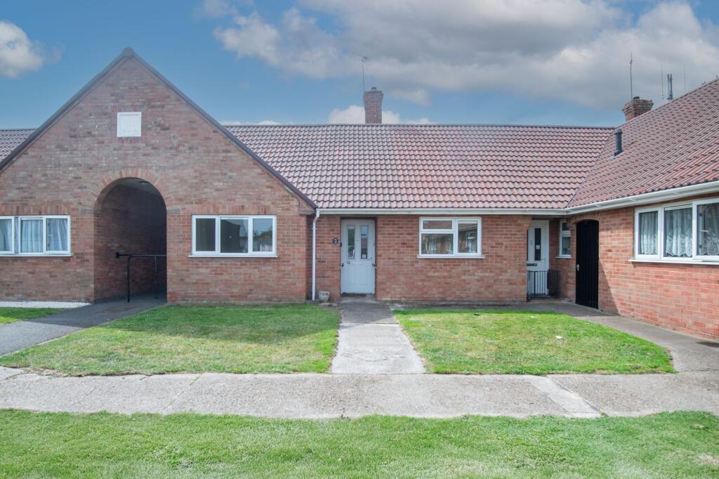 Main image of property: Partridge Close, Wantage, OX12