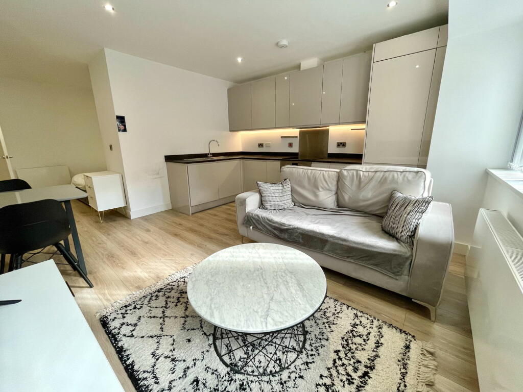 Additional property image - Broadoaks, Streetsbrook Road, Solihull