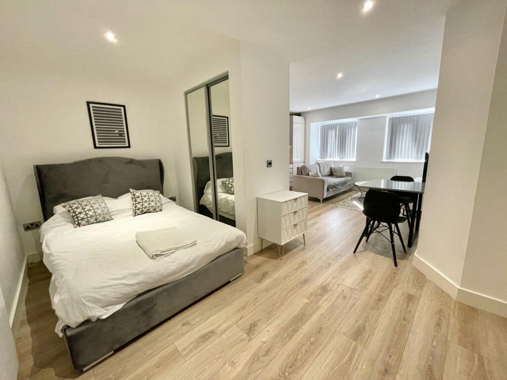 Additional property image - Broadoaks, Streetsbrook Road, Solihull