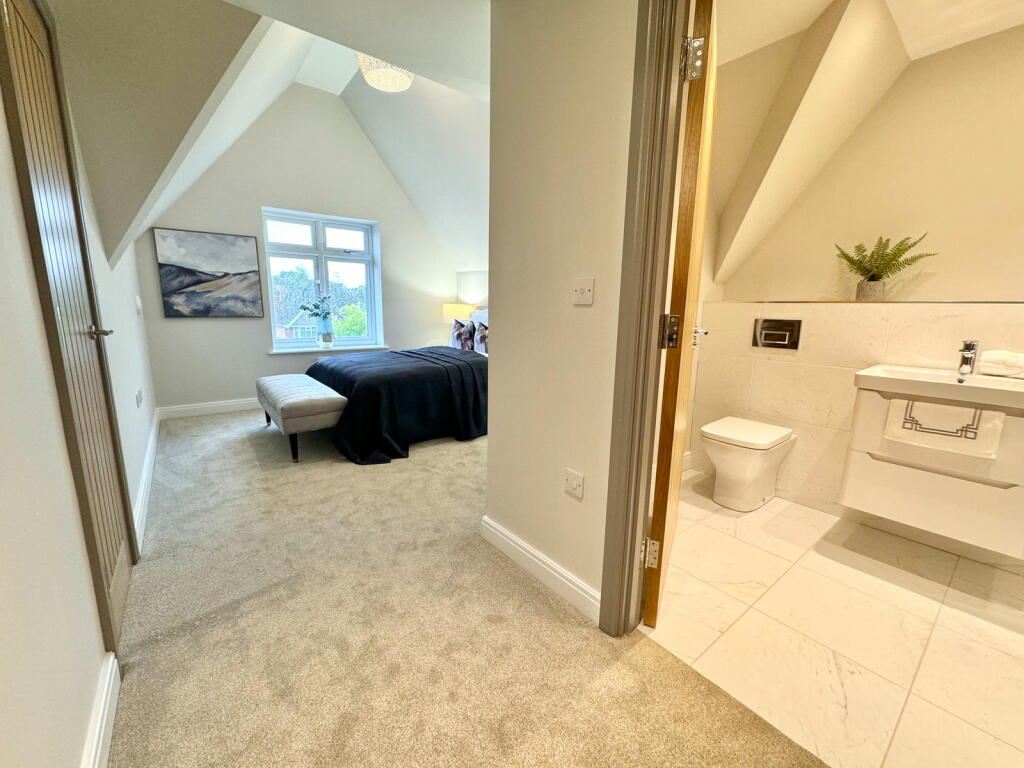 Additional property image - OAK TREE PLACE, Tanworth Lane, Shirley