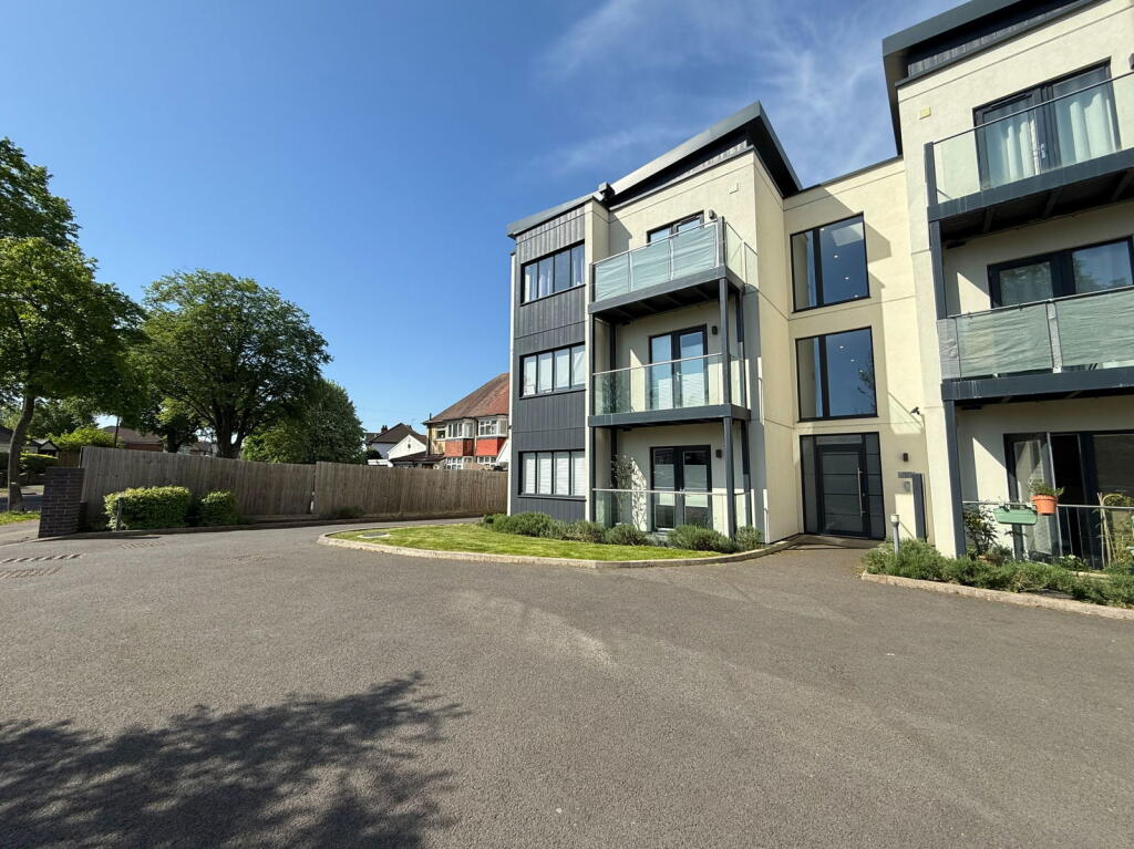 Main image of property: Baldwins Lane, Birmingham, B28 0FH