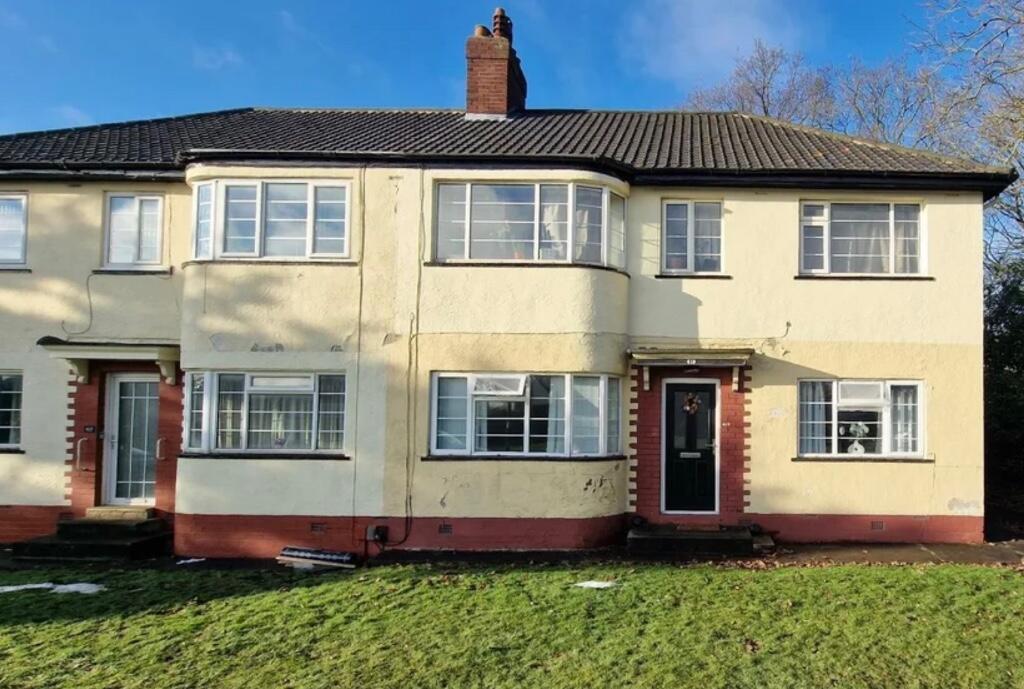 Main image of property: The Crescent, Leeds, West Yorkshire, LS16