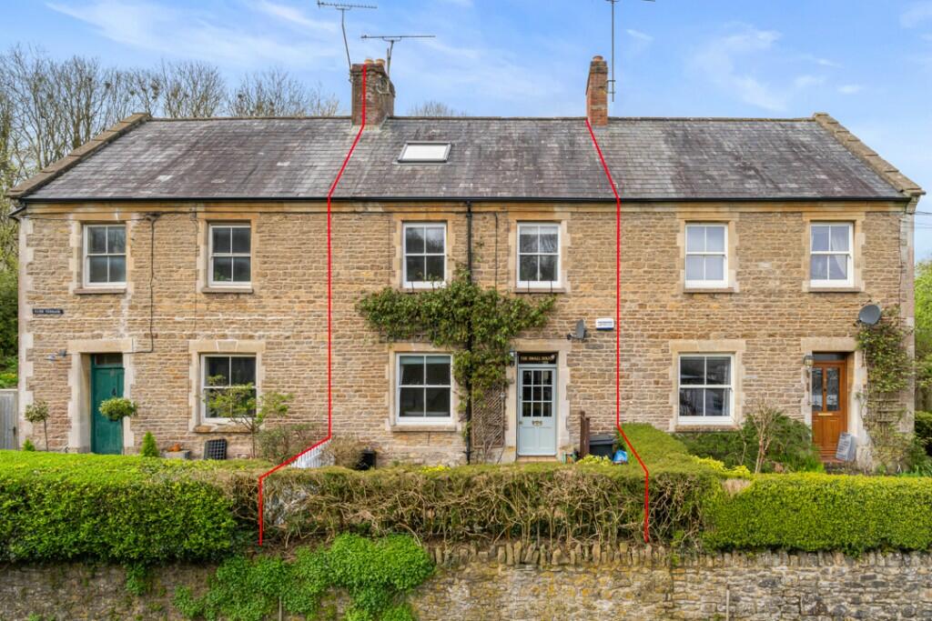3 bedroom terraced house for sale in Bath Terrace, Wincanton, Somerset