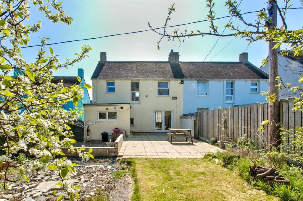 Main image of property: Bron Y Dre, Cardigan
