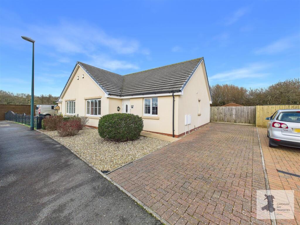 Main image of property: Dol Y Dintir, Cardigan