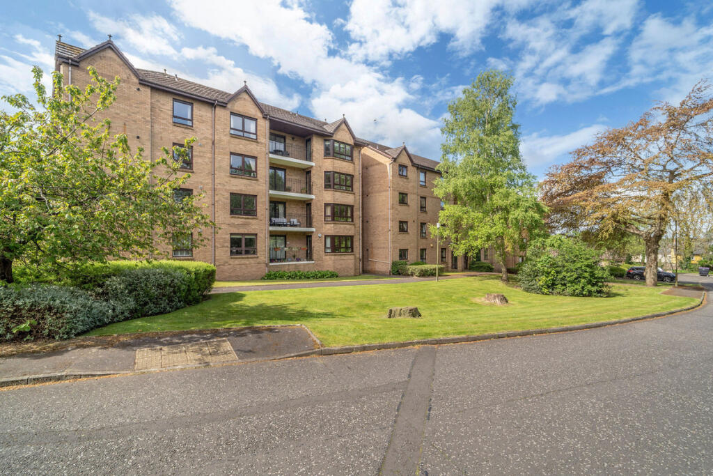 Main image of property: 15 Flat 6 Craigend Park, Edinburgh, EH16