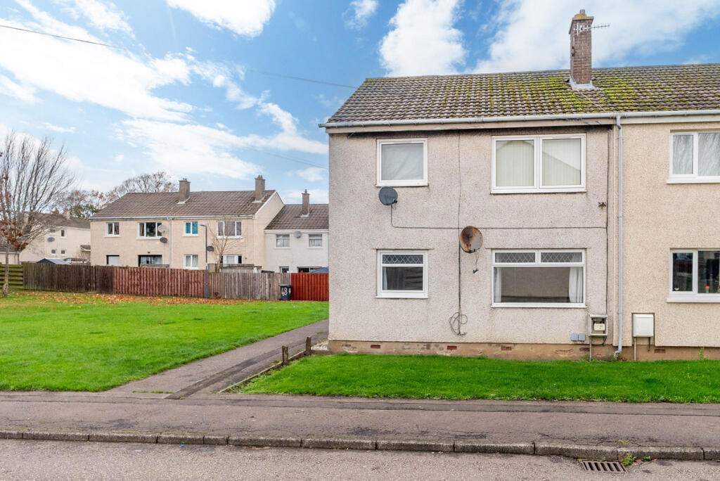 Main image of property: 34 Yarrow Court, Penicuik, EH26