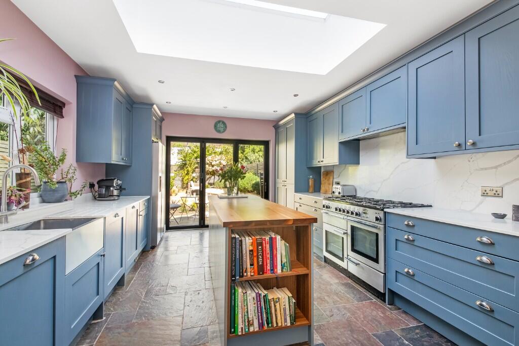 Main image of property: Killearn Road, London, SE6
