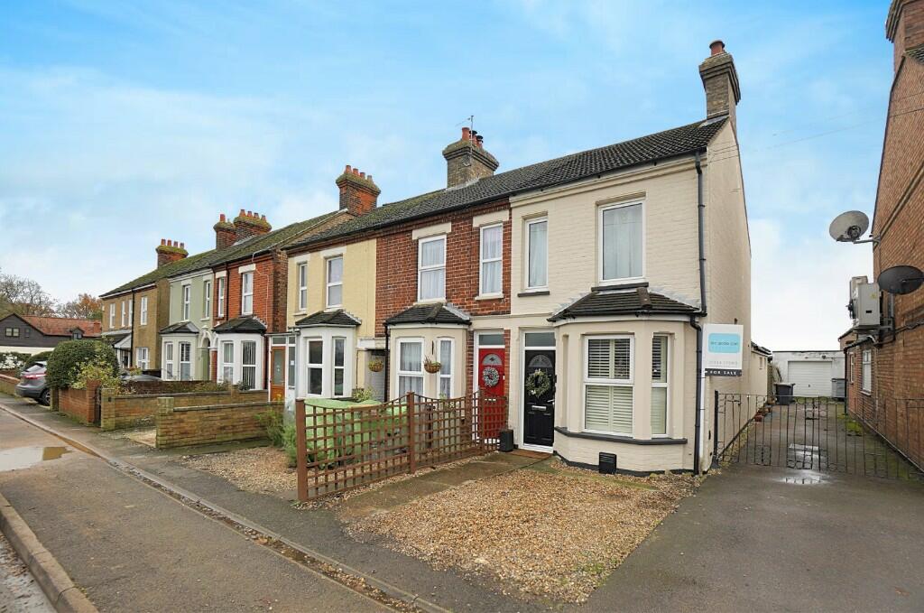 3 bedroom end of terrace house for sale in Bedford Road Willington