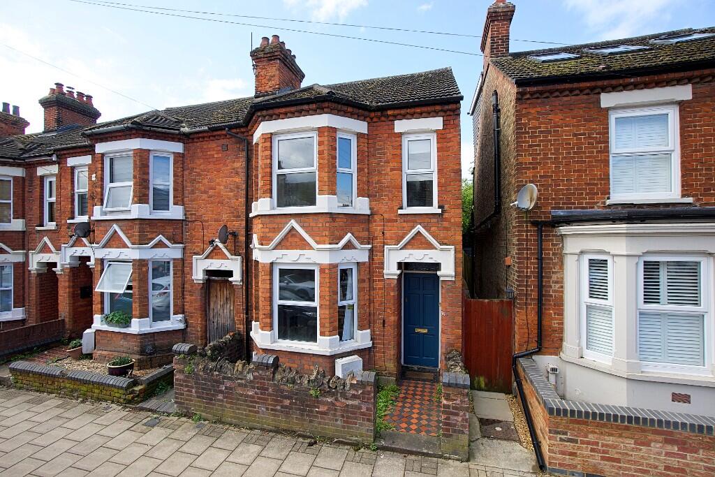 Main image of property: Gladstone Street | Bedford | Beds | MK41 | ensuite & cloakroom 