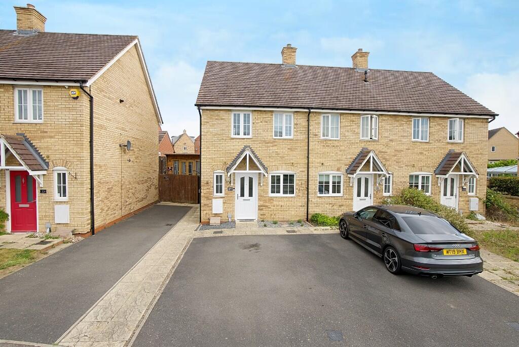 Main image of property: Fiona Way | Bedford | Beds | MK41 | pristine 