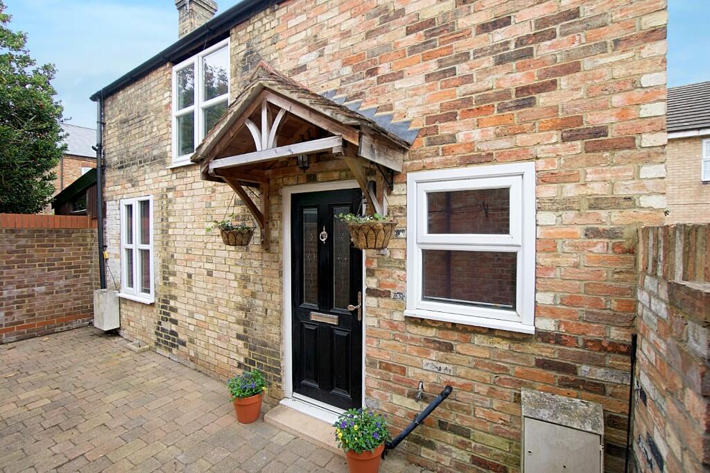 Main image of property: Argyll Street | Bedford | Beds | MK40 | no chain