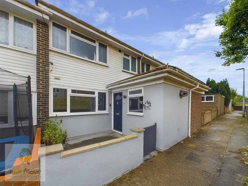 3 bedroom terraced house for sale in Stour Close, Strood, Rochester