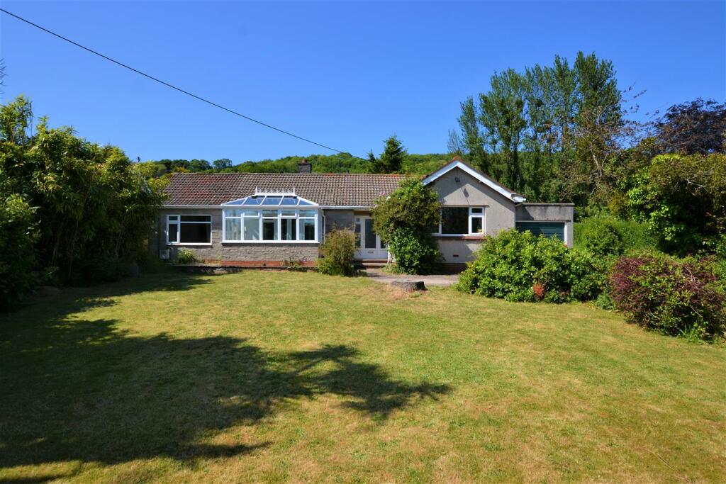 3 bedroom detached bungalow for sale in Clevedon Road, Tickenham, BS21