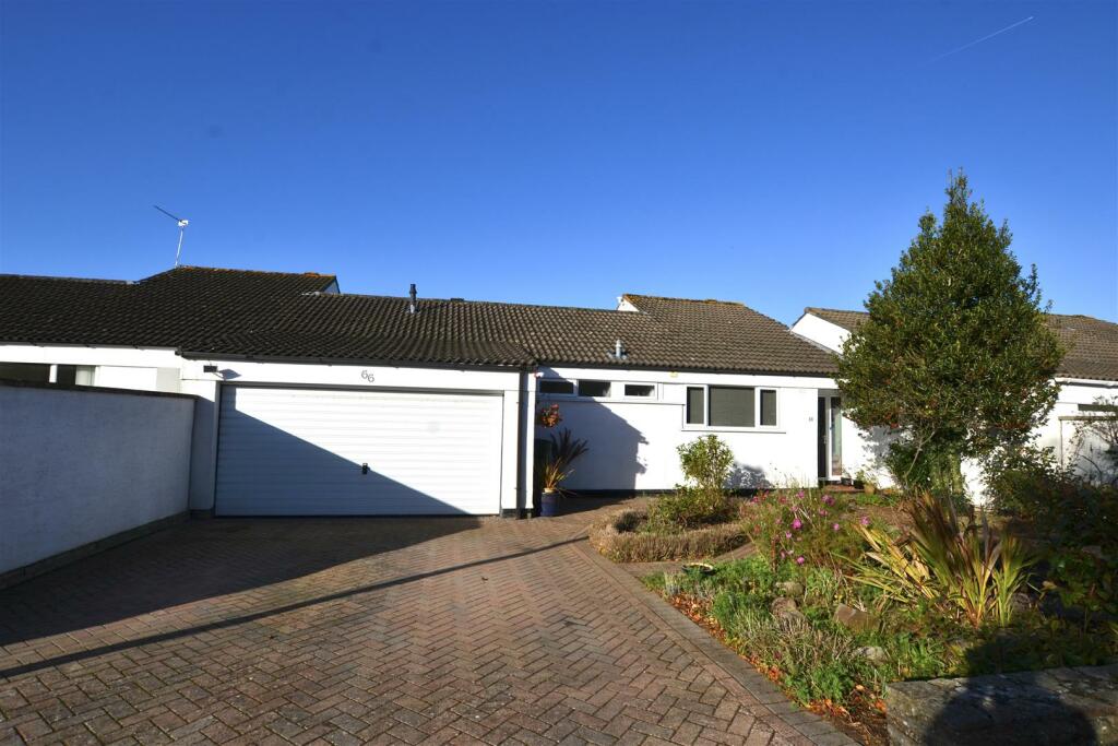 3 bedroom bungalow for sale in Causeway View, Nailsea, BS48