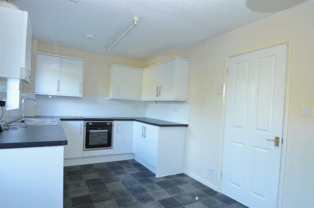 Additional property image - Sherston Close, Nailsea
