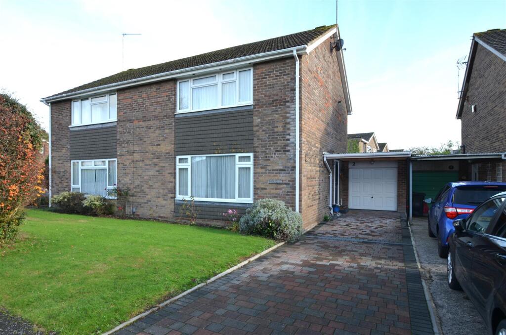 Main image of property: Scotch Horn Close, Nailsea