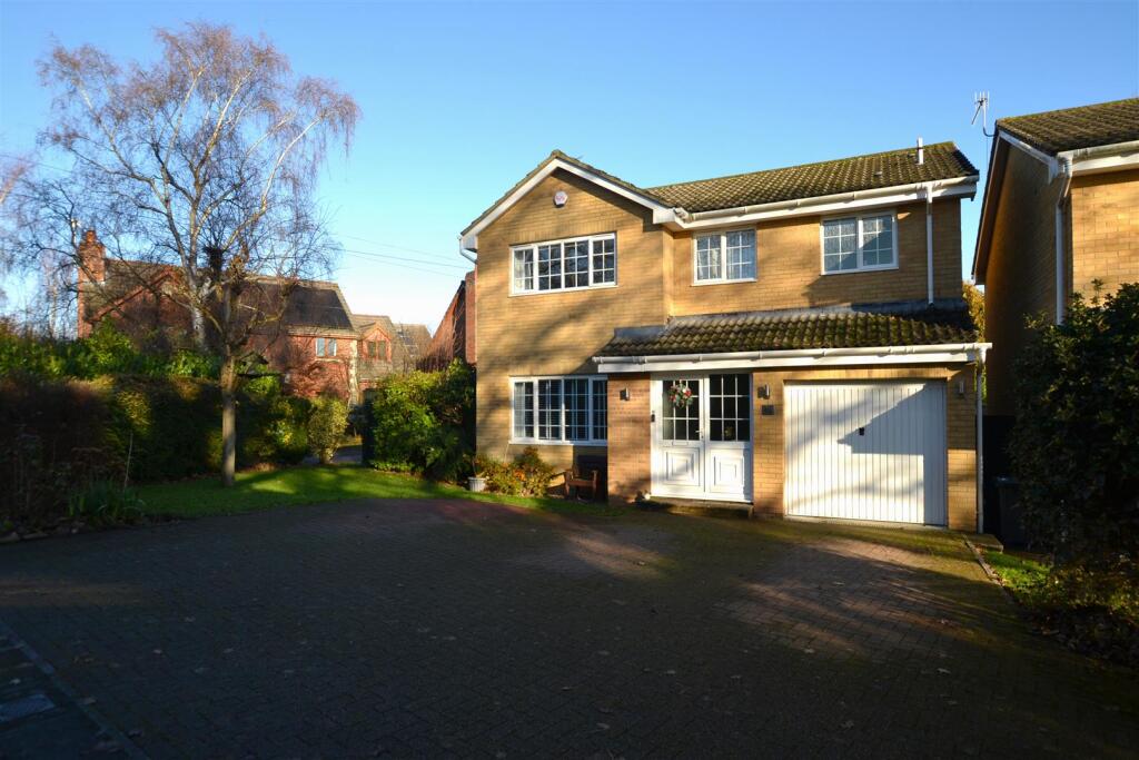 Main image of property: Cleeve Place, Nailsea