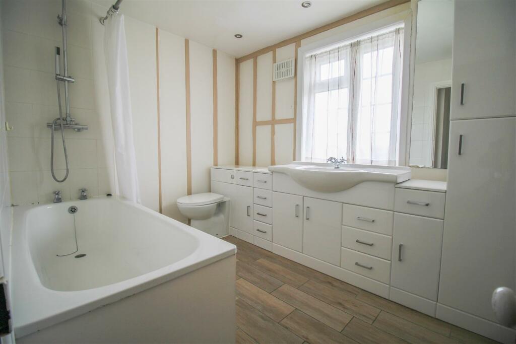 Additional property image - West Road, Sawbridgeworth