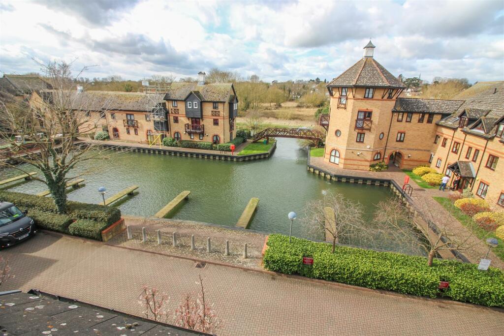 Additional property image - Lawrence Moorings, Sawbridgeworth