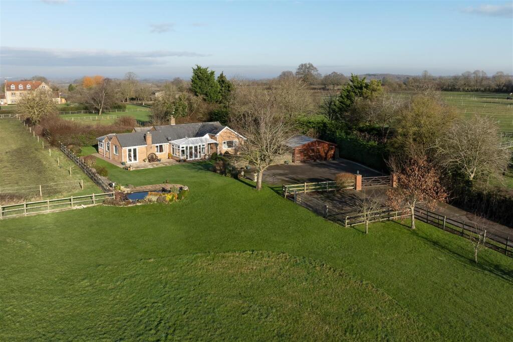 Main image of property: Moreton Morrell, Warwick