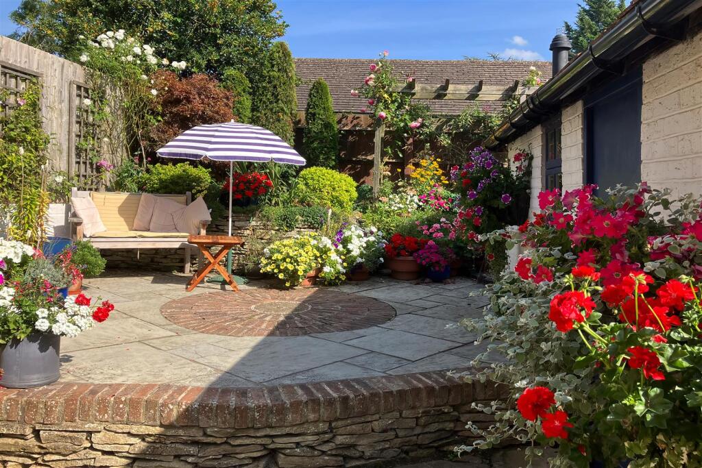 Additional property image - Bottom Street, Northend, Southam