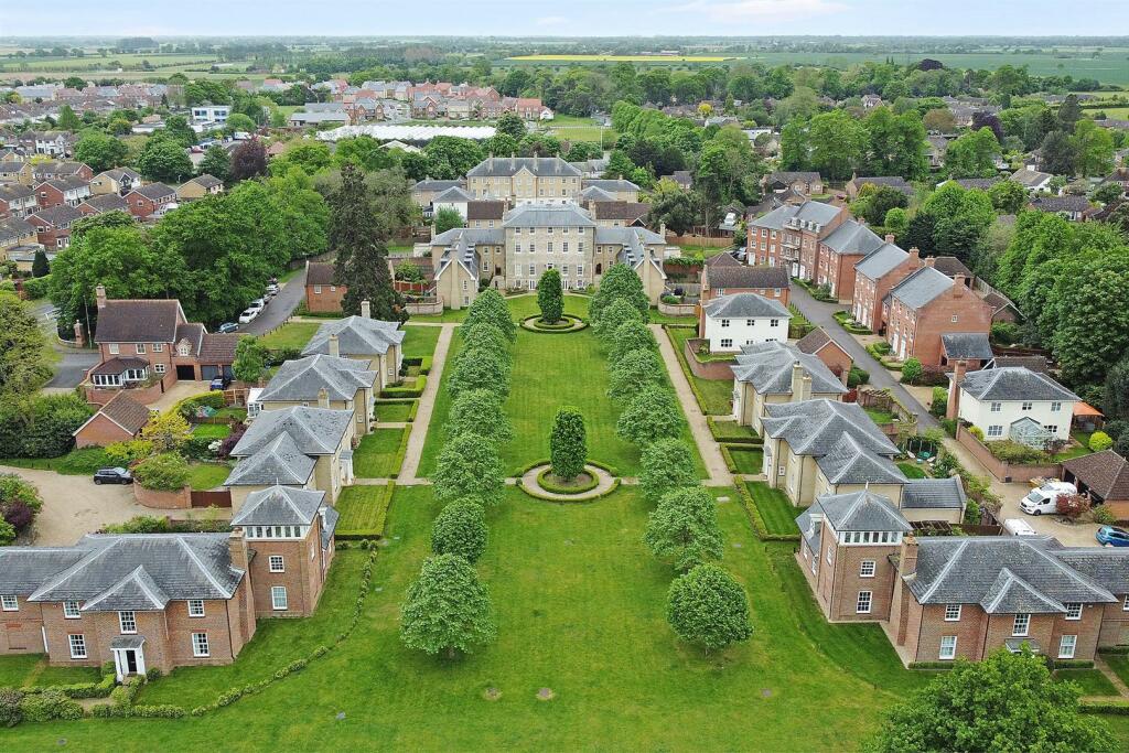 5 bedroom town house for sale in Lawford Place, Lawford, Manningtree, CO11