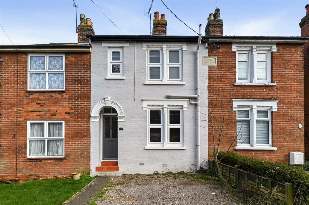 3 bedroom terraced house for sale in Lushington Road,Manningtree, CO11