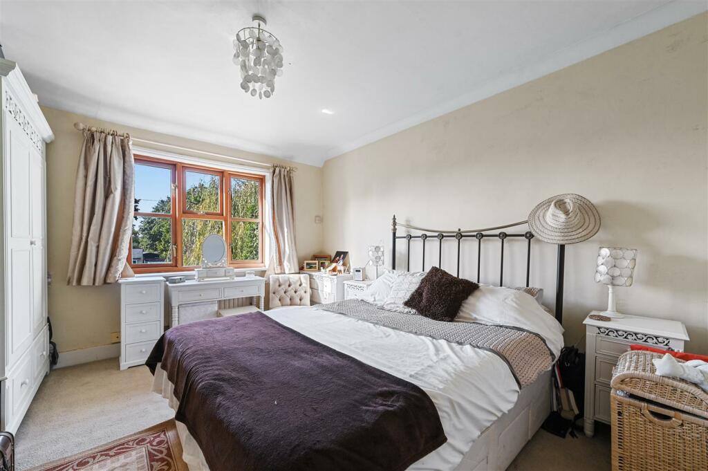 Additional property image - Ardleigh, Colchester