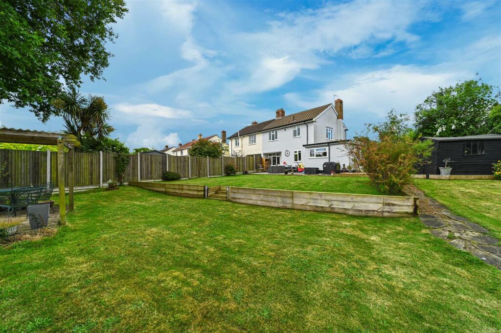 3 bedroom semidetached house for sale in Palfrey Heights, Brantham