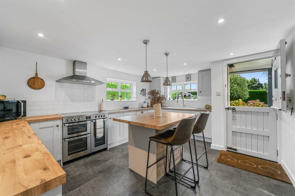 Additional property image - Colchester Road, Wix, Manningtree