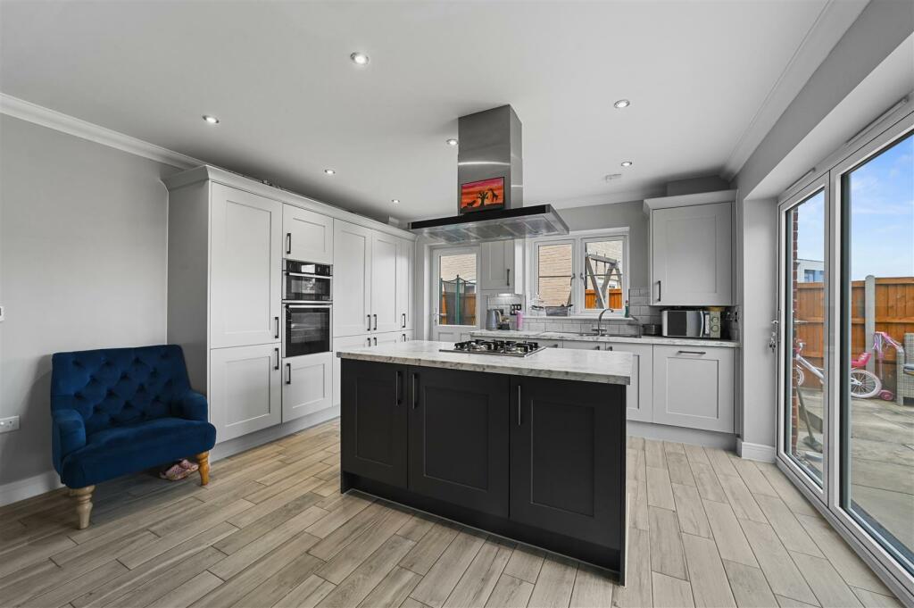 Additional property image - The Avenue, Lawford, Manningtree