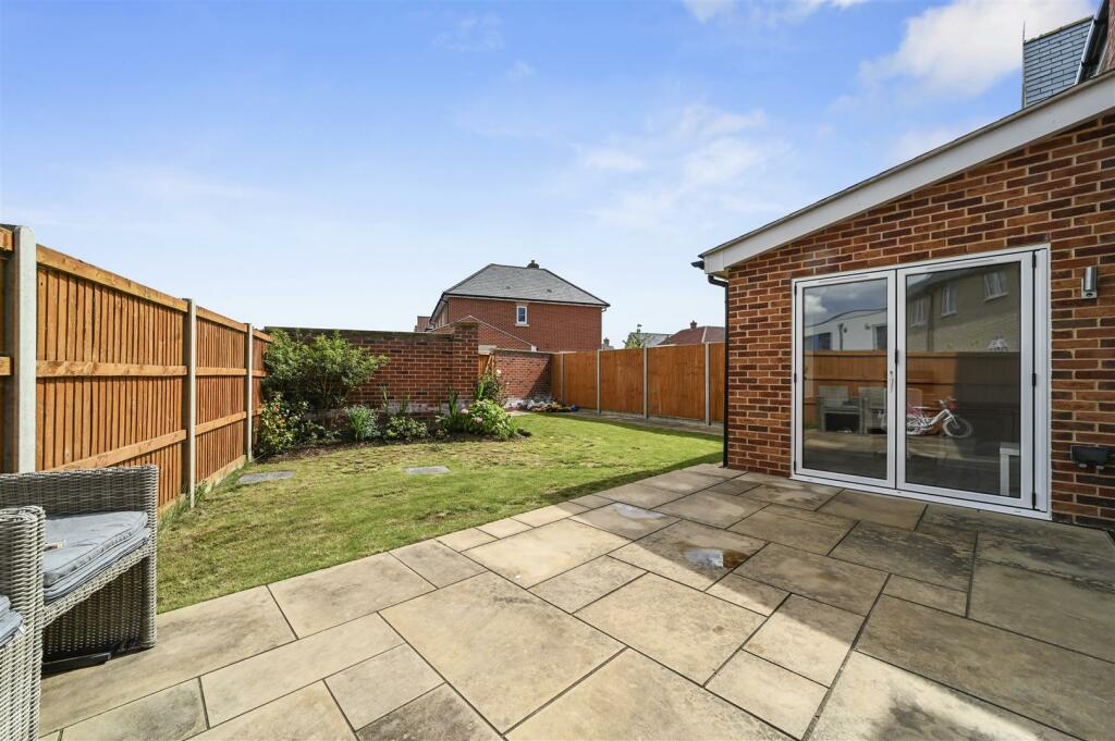Additional property image - The Avenue, Lawford, Manningtree