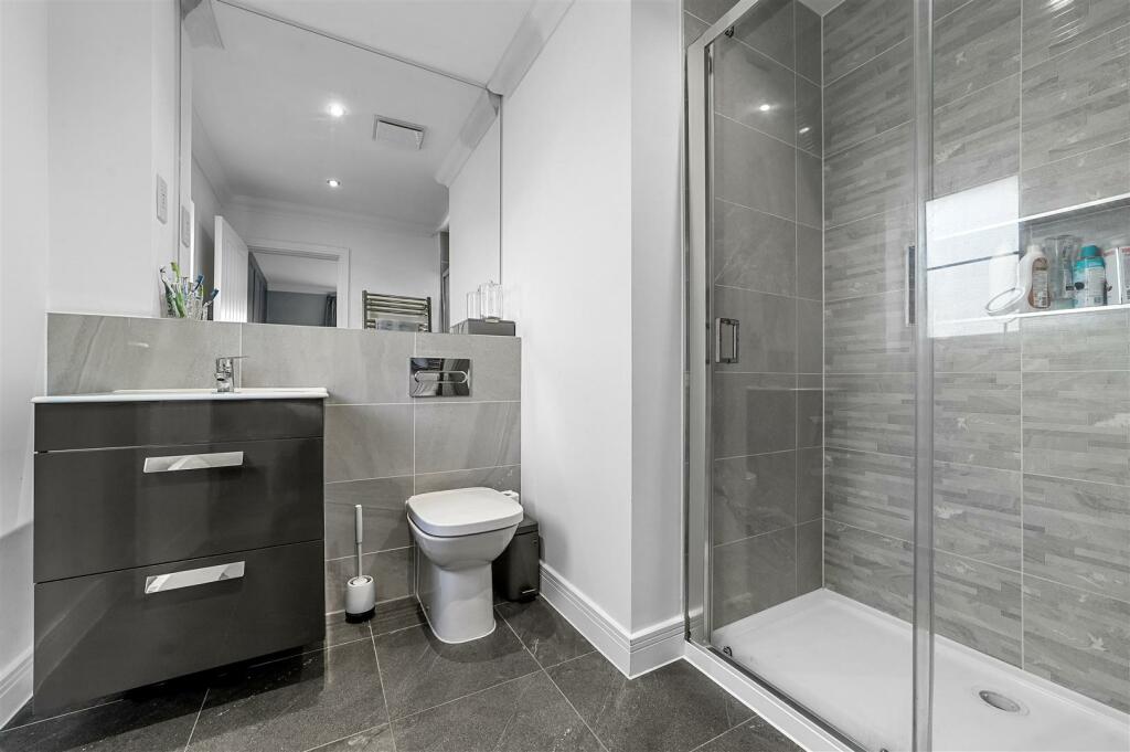 Additional property image - The Avenue, Lawford, Manningtree