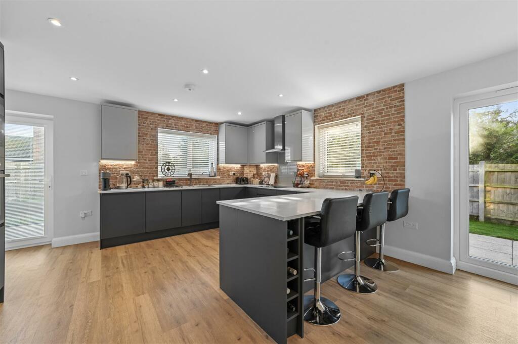 Additional property image - The Oaks, Great Oakley