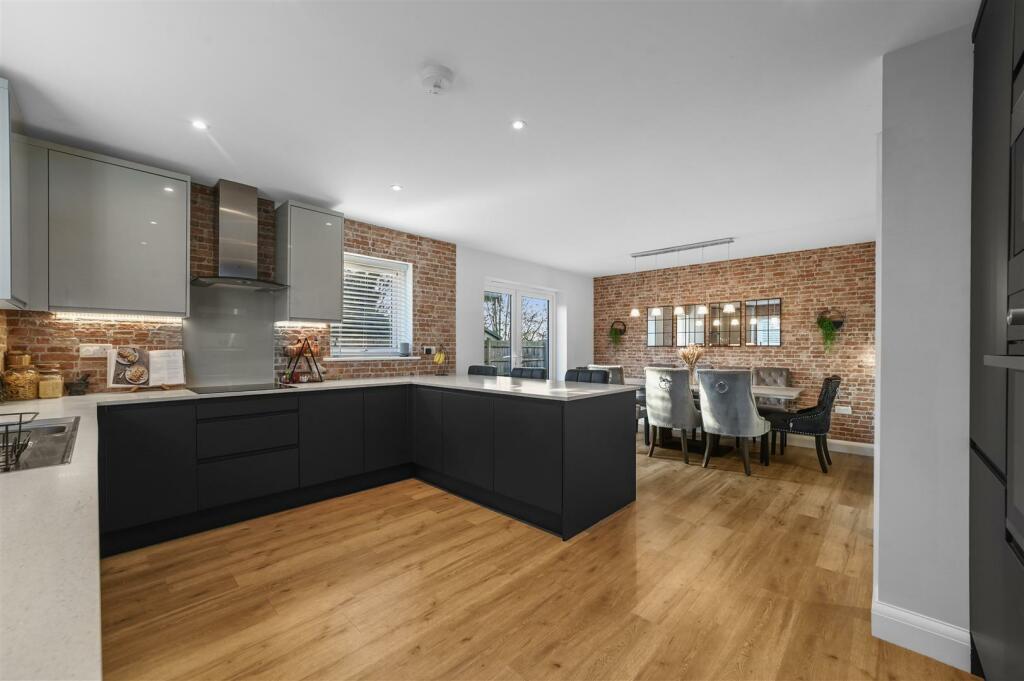 Additional property image - The Oaks, Great Oakley