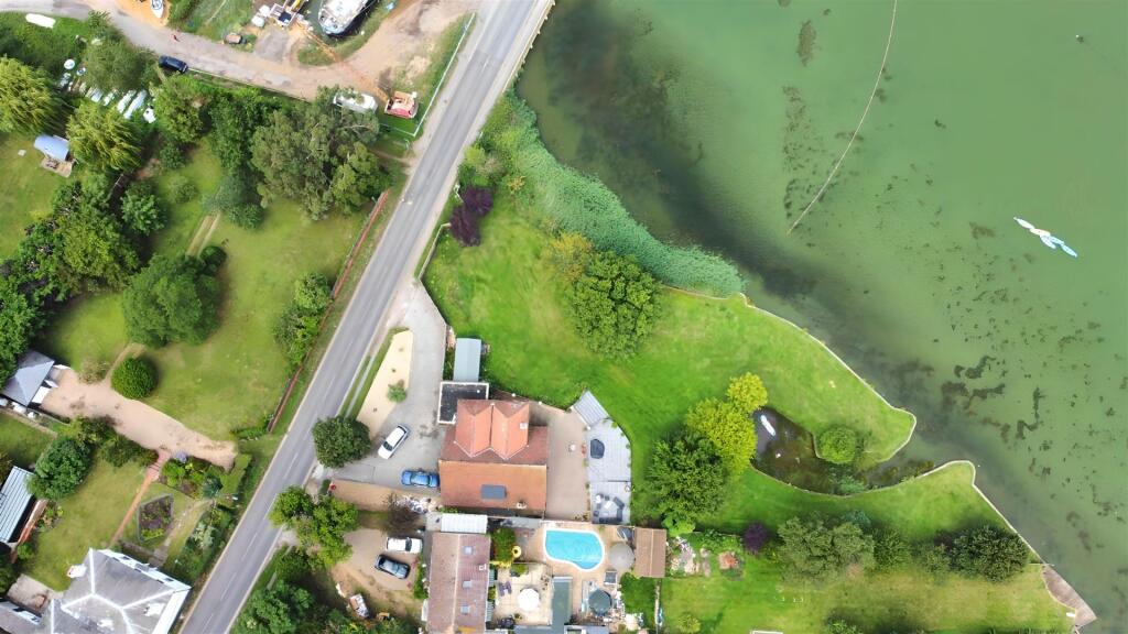 Additional property image - St. Osyth, Essex