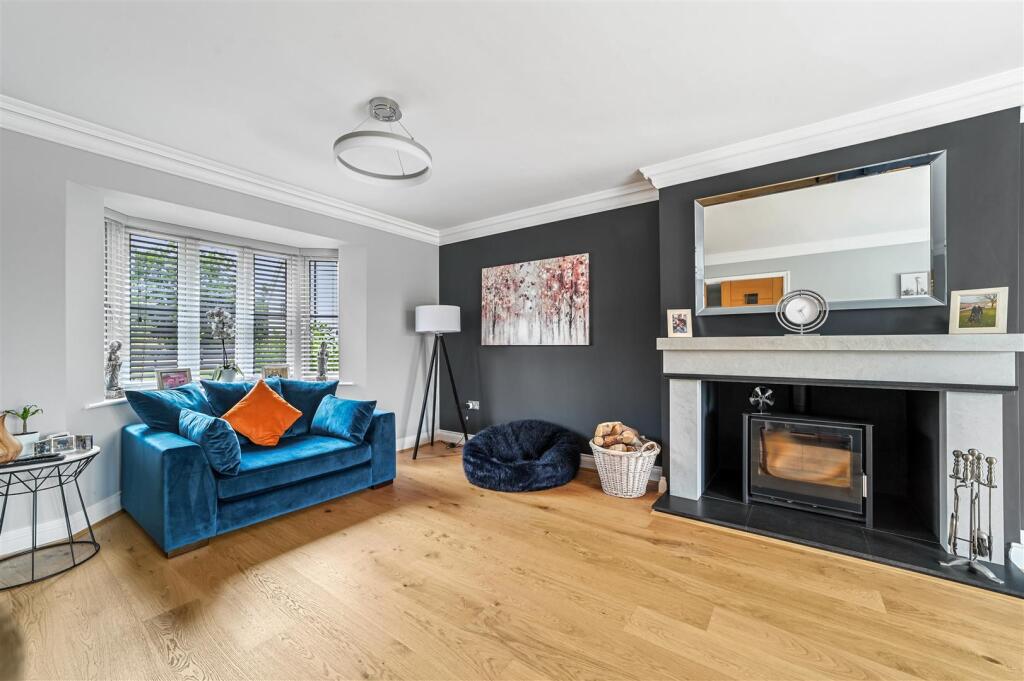 Additional property image - Glebe Place, Tendring
