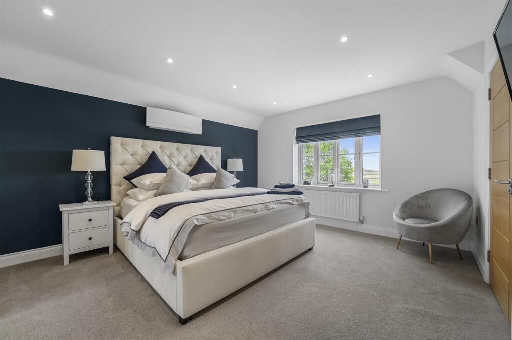 Additional property image - Glebe Place, Tendring