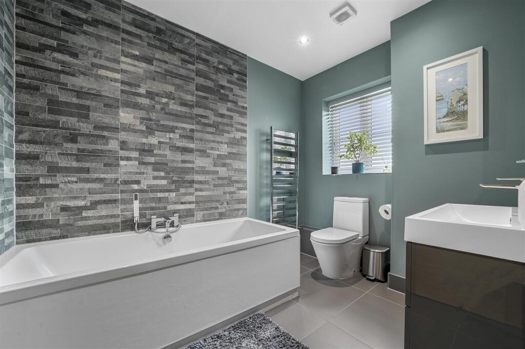 Additional property image - Glebe Place, Tendring