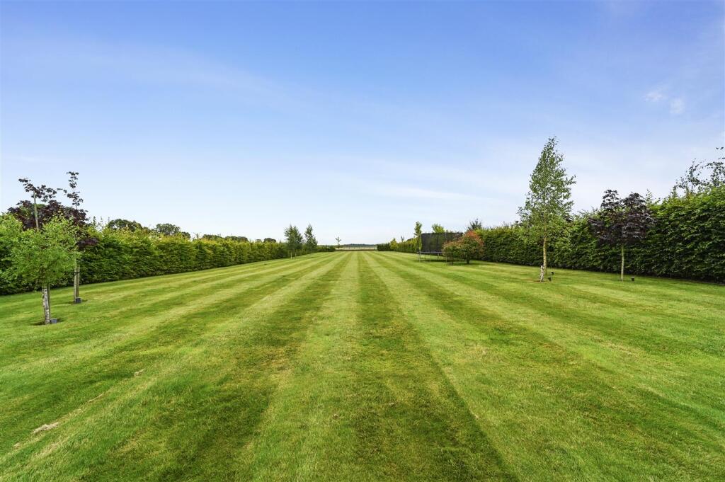 Additional property image - Glebe Place, Tendring