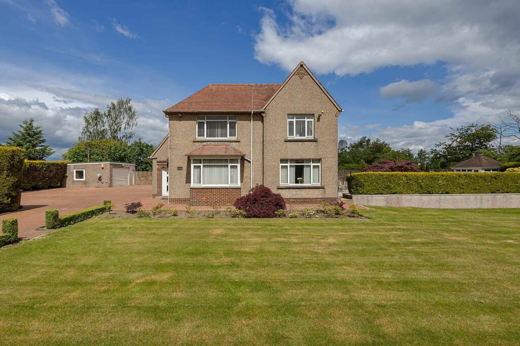 4 bedroom detached house for sale in West Main Street, Whitburn, EH47
