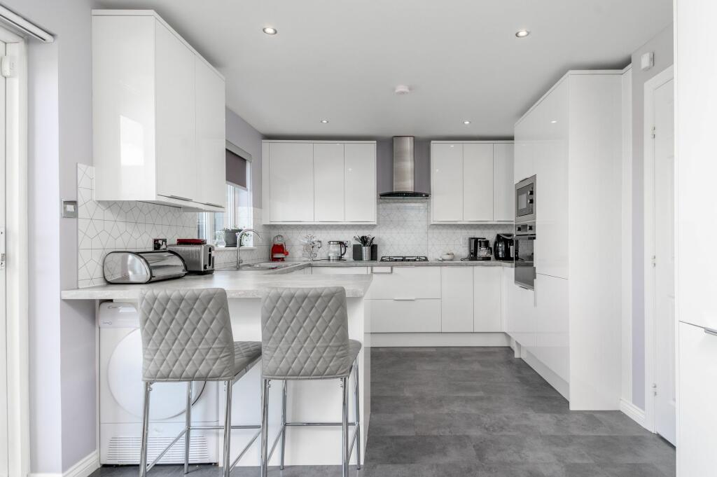 4 bedroom detached house for sale in Mallace Avenue, Armadale, EH48