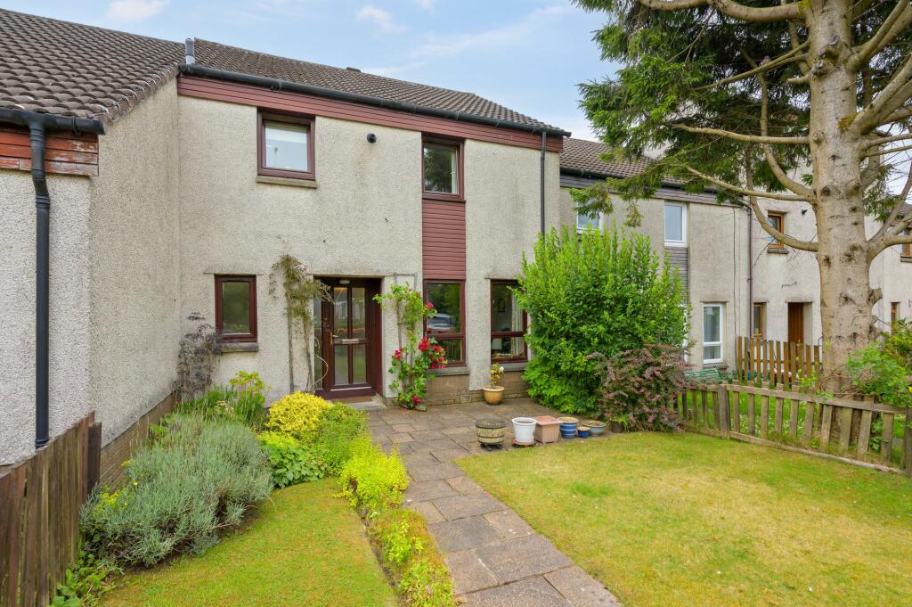 3 bedroom terraced house for sale in Sutherland Way, Livingston, EH54